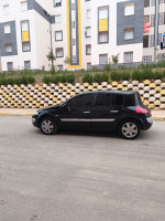 moyenne-berline-renault-megane-2-2003-ferdjioua-mila-algerie