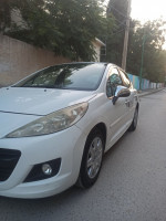 citadine-peugeot-207-plus-2013-tebessa-algerie