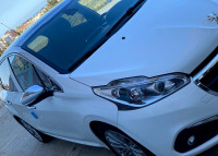 citadine-peugeot-208-2018-allure-facelift-el-bouni-annaba-algerie