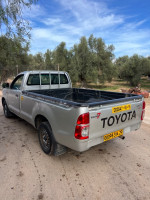 voitures-toyota-hilux-2014-mascara-algerie