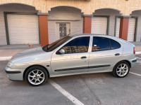 voitures-renault-megane-1-2001-aflou-laghouat-algerie