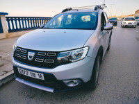 voitures-dacia-sandero-2018-stepway-bordj-el-kiffan-alger-algerie