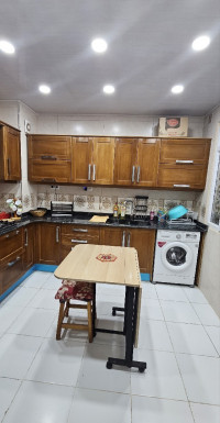 appartement-location-f4-alger-mahelma-algerie