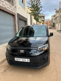 voitures-fiat-doblo-italien-2024-oran-algerie