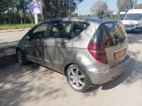 سيارات-mercedes-classe-a-2005-بومرداس-الجزائر