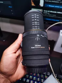 Objectif Sigma 70mm 2.8 Macro Canon
