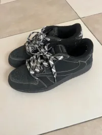 Nike Travis scoot