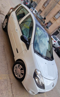 voitures-renault-clio-3-2006-oran-algerie