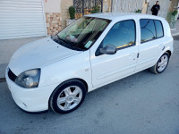 voitures-renault-clio-campus-2013-bye-msila-algerie