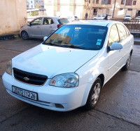 voitures-chevrolet-optra-4-portes-2012-medea-algerie