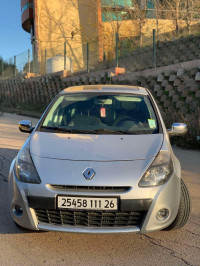 voitures-renault-clio-3-2011-medea-algerie