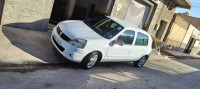 voitures-renault-clio-2-2002-campus-hassian-toual-oran-algerie