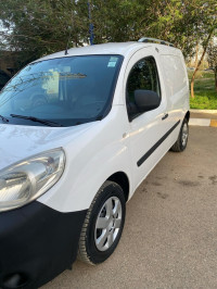 voitures-renault-kangoo-2014-confort-chiffa-blida-algerie