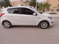 voitures-hyundai-i20-2015-extreme-ain-makhlouf-guelma-algerie