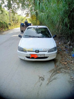 voitures-peugeot-106-1999-taher-jijel-algerie