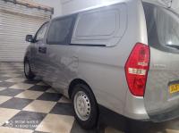 utilitaire-hyundai-h1-2011-vitre-6-places-batna-algerie