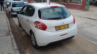 voitures-peugeot-208-2014-allure-boukadir-chlef-algerie