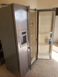 Frigo Americain à réparer.