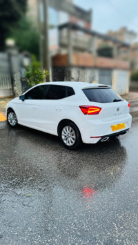 voitures-seat-ibiza-2018-style-facelift-bejaia-algerie