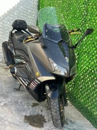 motos-et-scooters-tmax-530-blackmax-yamaha-2013-bouchagroun-biskra-algerie