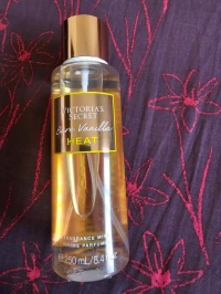 Bare Vanilla HEAT Victoria's Secret Fragrance Spray