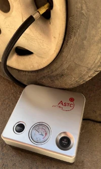 Gonfleur ASTC Cmpresseur 12v accesoires