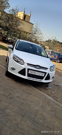 voitures-ford-focus-5-portes-2013-trend-sport-blida-algerie