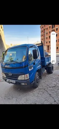 Hino Hino 300 2011