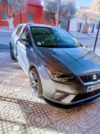 voitures-seat-ibiza-2018-high-ain-temouchent-algerie