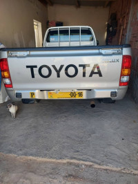 voitures-toyota-hilux-2009-souaflia-mostaganem-algerie