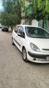 سيارات-citroen-xsara-picasso-2001-فرجيوة-ميلة-الجزائر