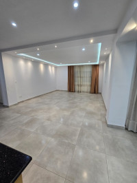 appartement-vente-f3-alger-hydra-algerie