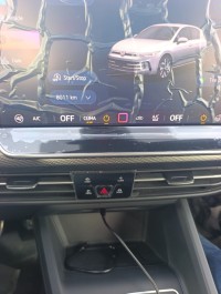 سيارات-volkswagen-golf-8-2025-r-أقبو-بجاية-الجزائر