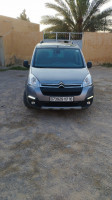 commerciale-citroen-berlingo-2017-les-eucalyptus-alger-algerie