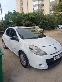 cars-renault-clio-3-2012-night-and-day-draa-ben-khedda-tizi-ouzou-algeria