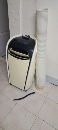 2 climatiseur mobile tres tres bon etat 12BTU et 7BTU