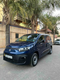 voitures-fiat-doblo-2024-sidi-zahar-medea-algerie