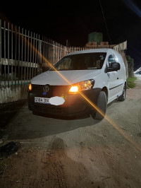 voitures-volkswagen-caddy-2014-kerkera-skikda-algerie