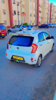 voitures-kia-picanto-2013-funny-algerie