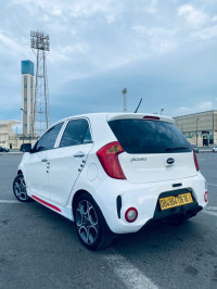 voitures-kia-picanto-2016-sportline-khemis-el-khechna-boumerdes-algerie