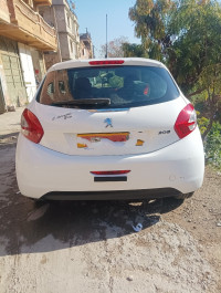 voitures-peugeot-208-2014-kolea-tipaza-algerie