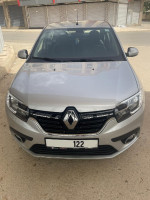 voitures-renault-symbol-2022-bouira-algerie