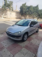 voitures-peugeot-206-2002-hassi-bounif-oran-algerie