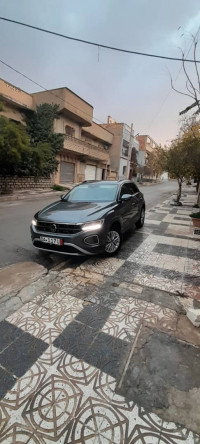 voitures-volkswagen-t-roc-2022-life-plus-tissemsilt-algerie