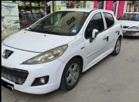 voitures-peugeot-207-2012-algerie