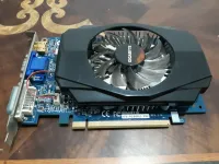 A vendre : carte graphique Gigabyte GeForce 210 (1 Go)