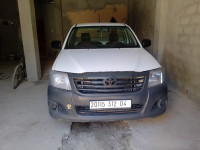 voitures-toyota-hilux-2013-souk-naamane-oum-el-bouaghi-algerie