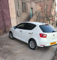 voitures-seat-ibiza-2012-fully-chahbounia-chelalet-el-adhaoura-medea-algerie