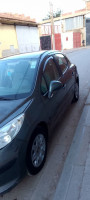 voitures-peugeot-207-2008-guerrouaou-blida-algerie