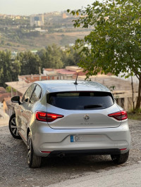 voitures-renault-clio-5-2022-constantine-algerie